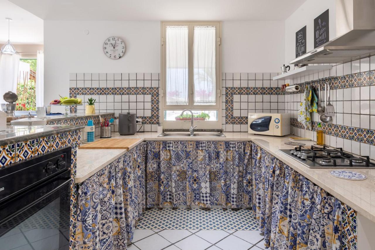 Appartamento In Villa Tulipano Мадзара дел Вало Екстериор снимка
